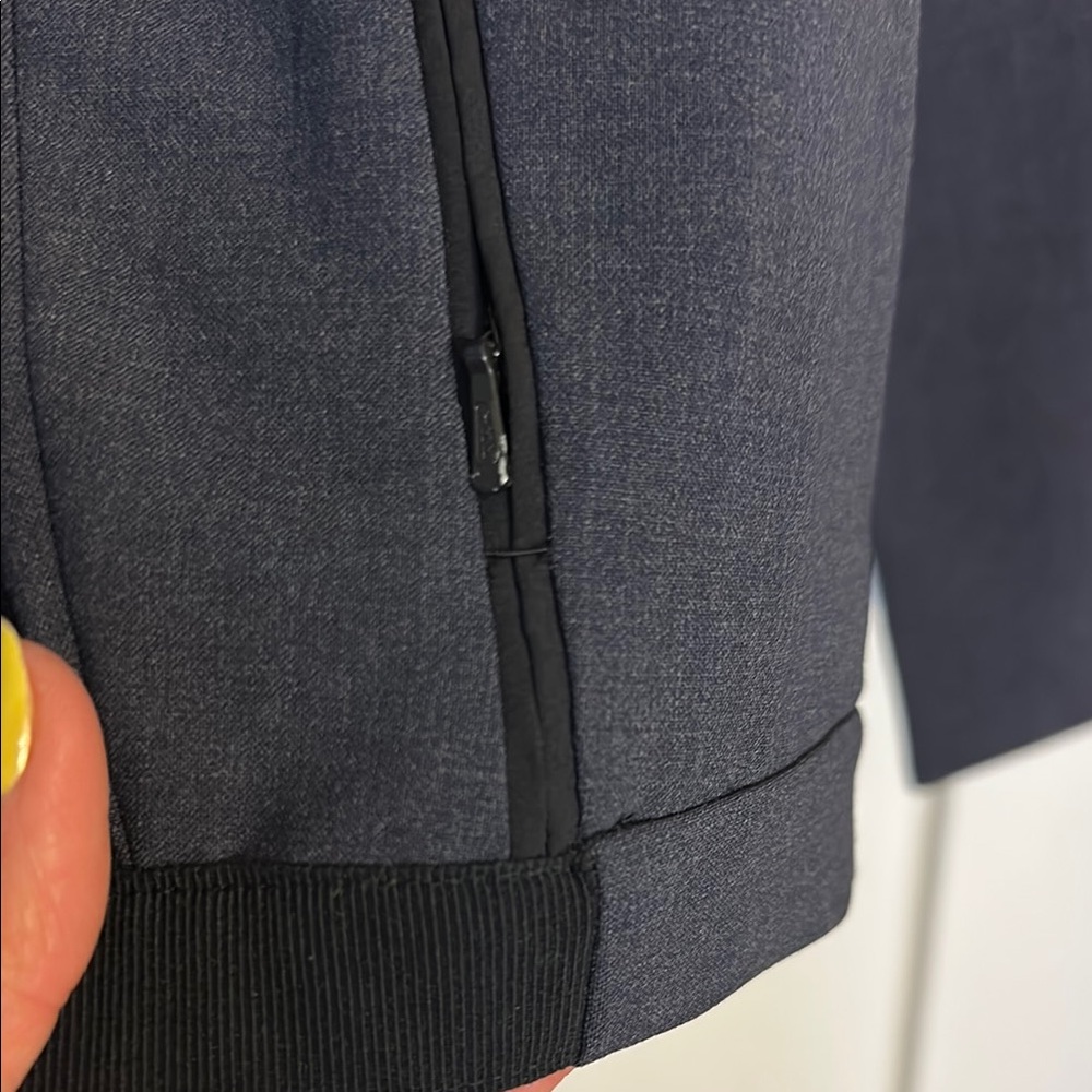 Elie Tahari women’s 3-piece suit size 6 - Picture 9 of 14